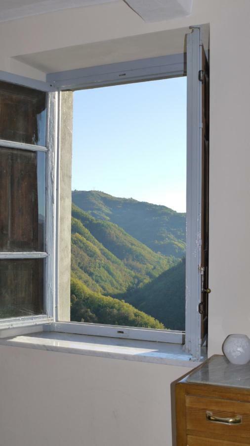 Villa Piscina Con Vista Bagni di Lucca Exterior foto